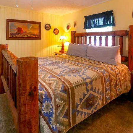 Вилла Little Bear Retreat 1 Хелен Экстерьер фото