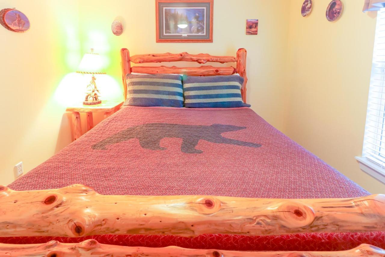 Вилла Little Bear Retreat 1 Хелен Экстерьер фото